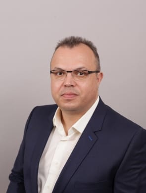 Лъчезар Николов